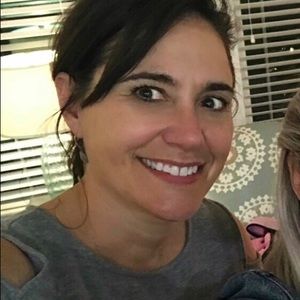 Meet your Posher, Nickole